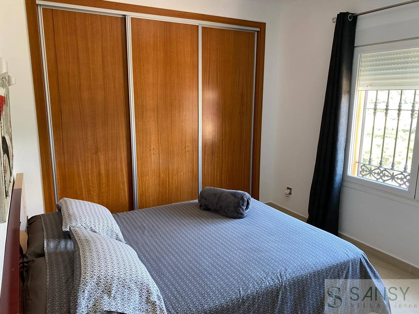 5 bedroom Villa for sale in Orba with pool garage - € 499,000 (Ref: 10046598)