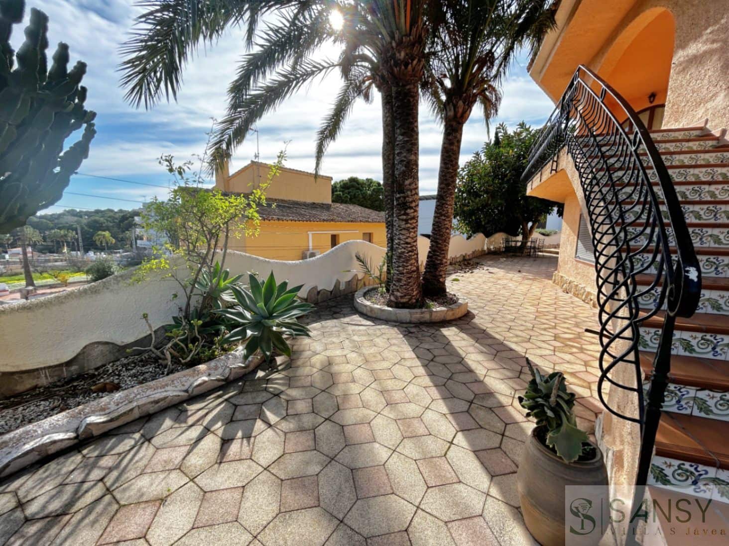 3 soverom Villa til salgs i Moraira med svømmebasseng garasje - € 745 000 (Ref: 10046599)