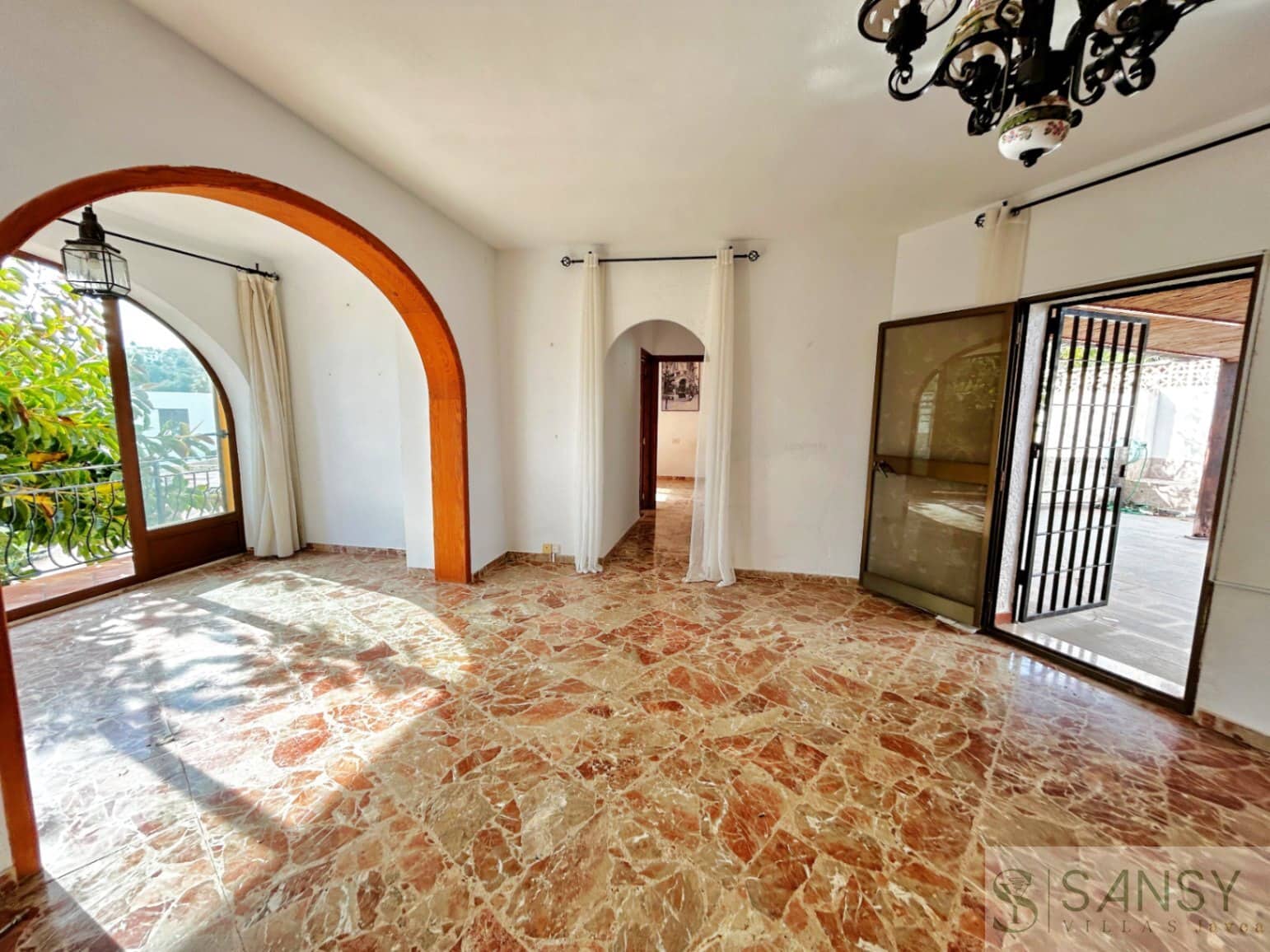 3 soverom Villa til salgs i Moraira med svømmebasseng garasje - € 745 000 (Ref: 10046599)