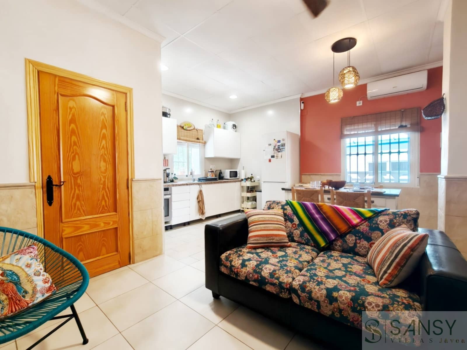 4 bedroom Townhouse for sale in Oliva - € 290,000 (Ref: 10046602)