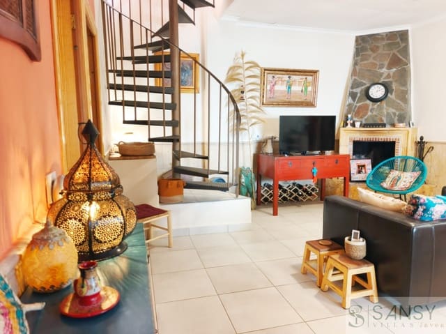 4 bedroom Townhouse for sale in Oliva - € 290,000 (Ref: 10046602)