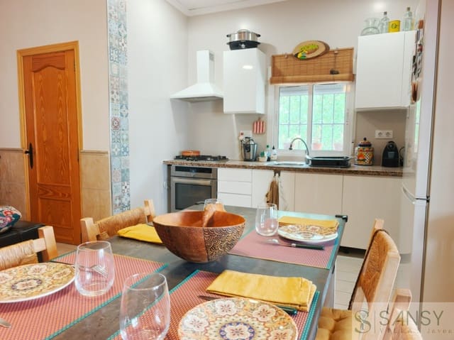 4 bedroom Townhouse for sale in Oliva - € 290,000 (Ref: 10046602)