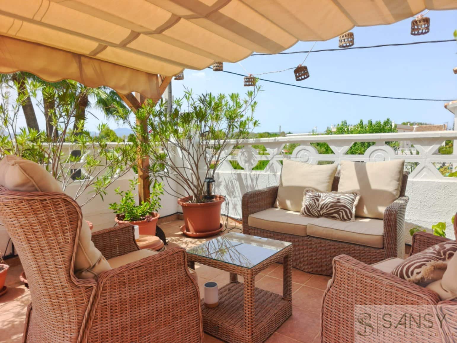 4 bedroom Townhouse for sale in Oliva - € 290,000 (Ref: 10046602)