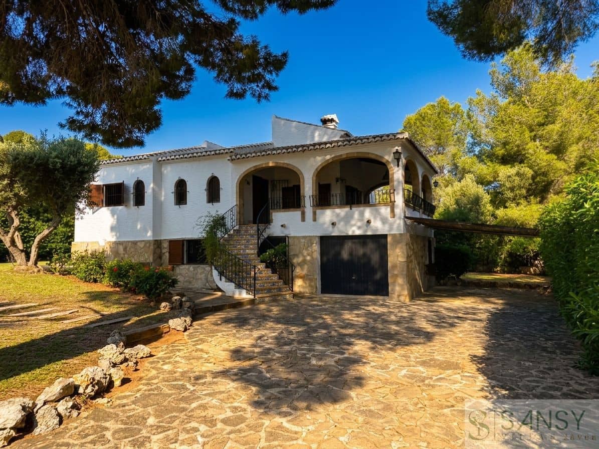 6 sovrum Villa till salu i Javea / Xabia med pool garage - 790 000 € (Ref: 10048557)