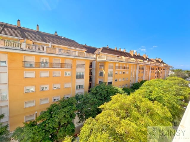Piso de 3 habitaciones en Centro Urbano, Dénia en venta - 276.000 € (Ref: 10048558)