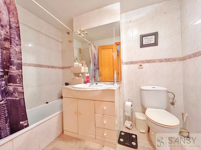 Piso de 3 habitaciones en Centro Urbano, Dénia en venta - 276.000 € (Ref: 10048558)
