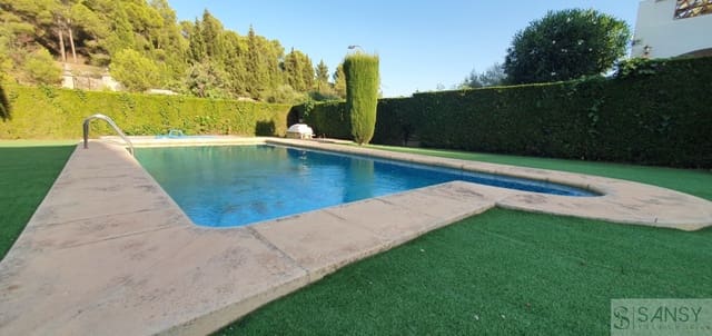 4 Zimmer Villa zu verkaufen in Oliva mit Pool Garage - 620.000 € (Ref: 10048562)