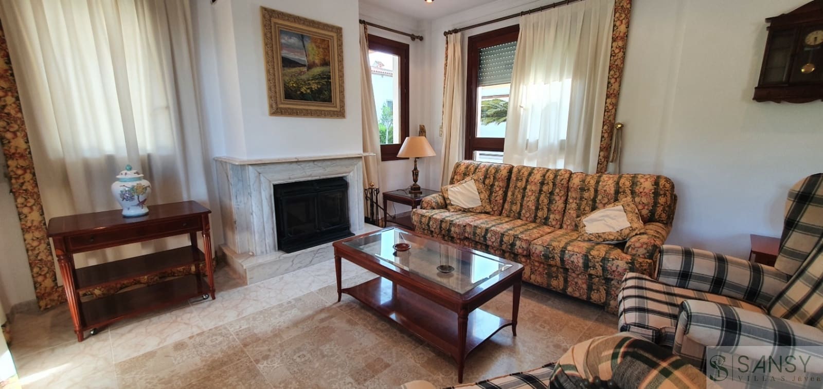 4 Zimmer Villa zu verkaufen in Oliva mit Pool Garage - 620.000 € (Ref: 10048562)