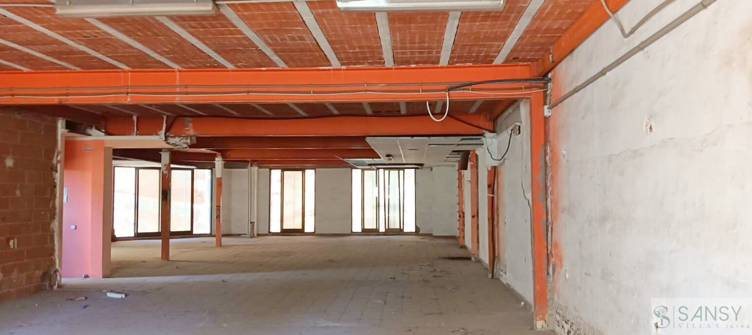 Local Commercial à vendre à Teulada-Moraira avec piscine - 1 200 000 € (Ref: 10048570)