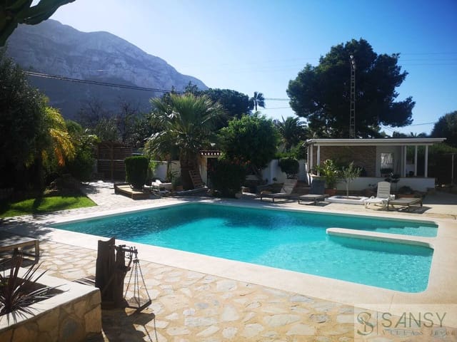 9 sovrum Villa till salu i El Montgó, Dénia med pool - 1 295 000 € (Ref: 10048572)