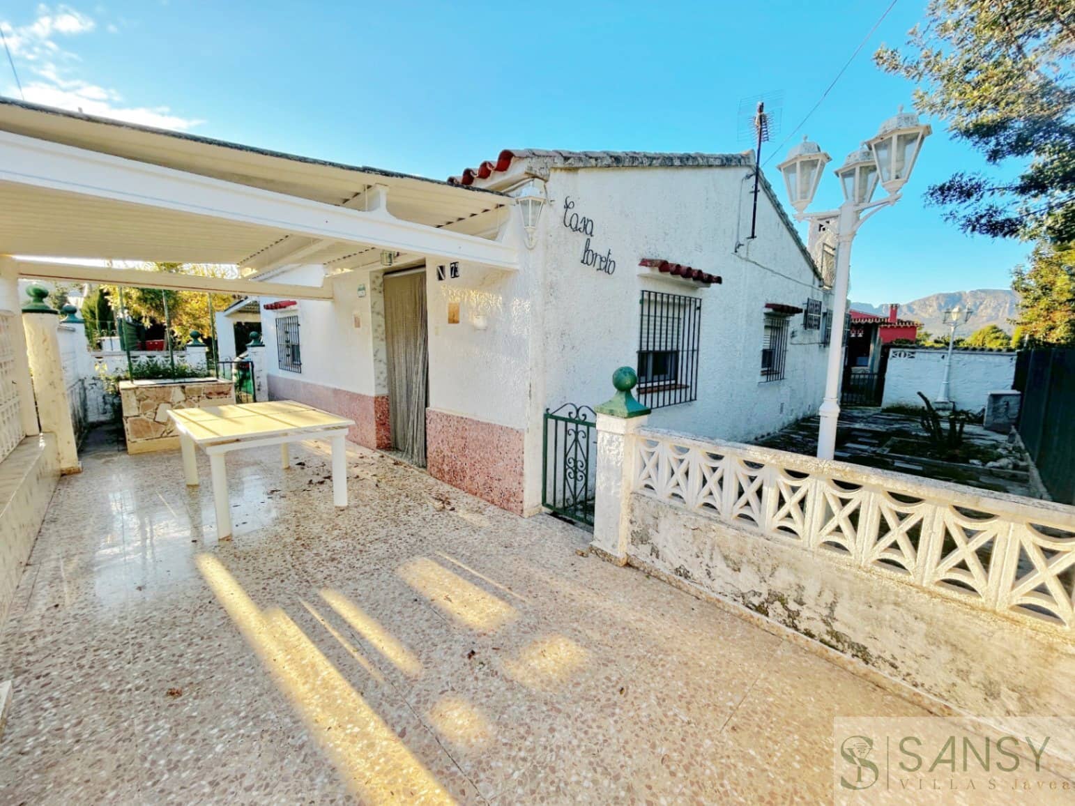 5 bedroom Villa for sale in Pedreguer with pool - € 345,000 (Ref: 10048577)
