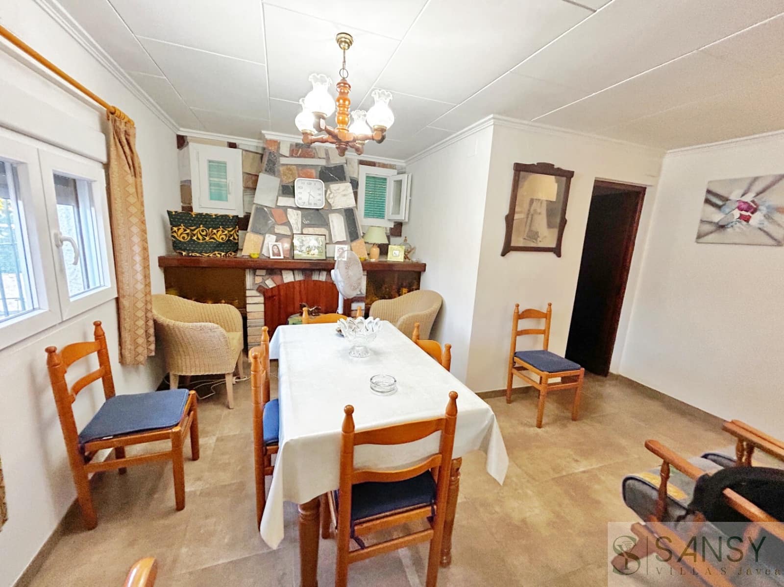 5 bedroom Villa for sale in Pedreguer with pool - € 345,000 (Ref: 10048577)