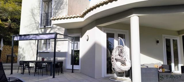 Chalet de 3 habitaciones en Altea en venta con piscina garaje - 530.000 € (Ref: 10048578)