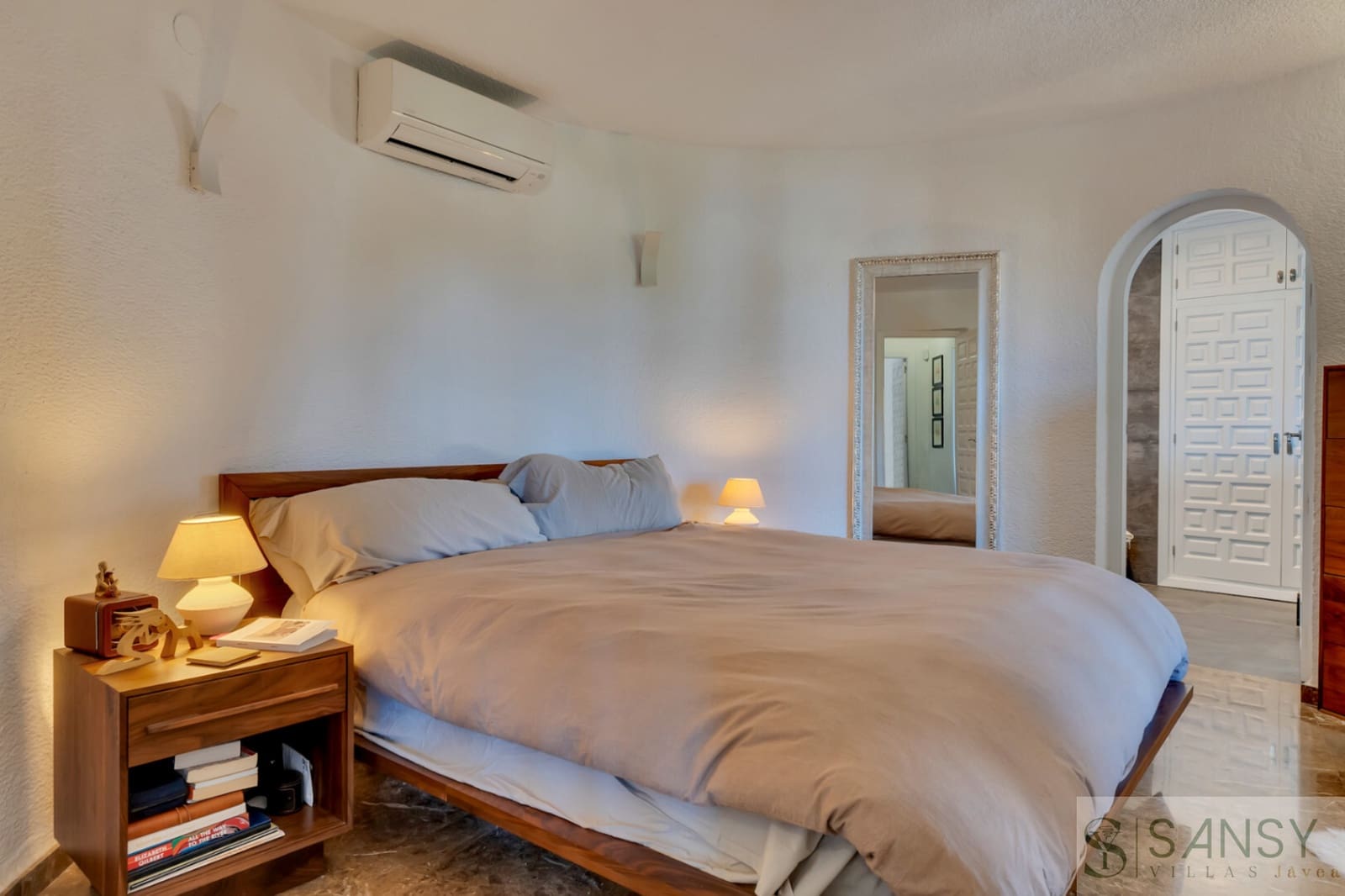 4 Zimmer Villa zu verkaufen in Javea / Xabia mit Pool Garage - 1.595.000 € (Ref: 10048579)