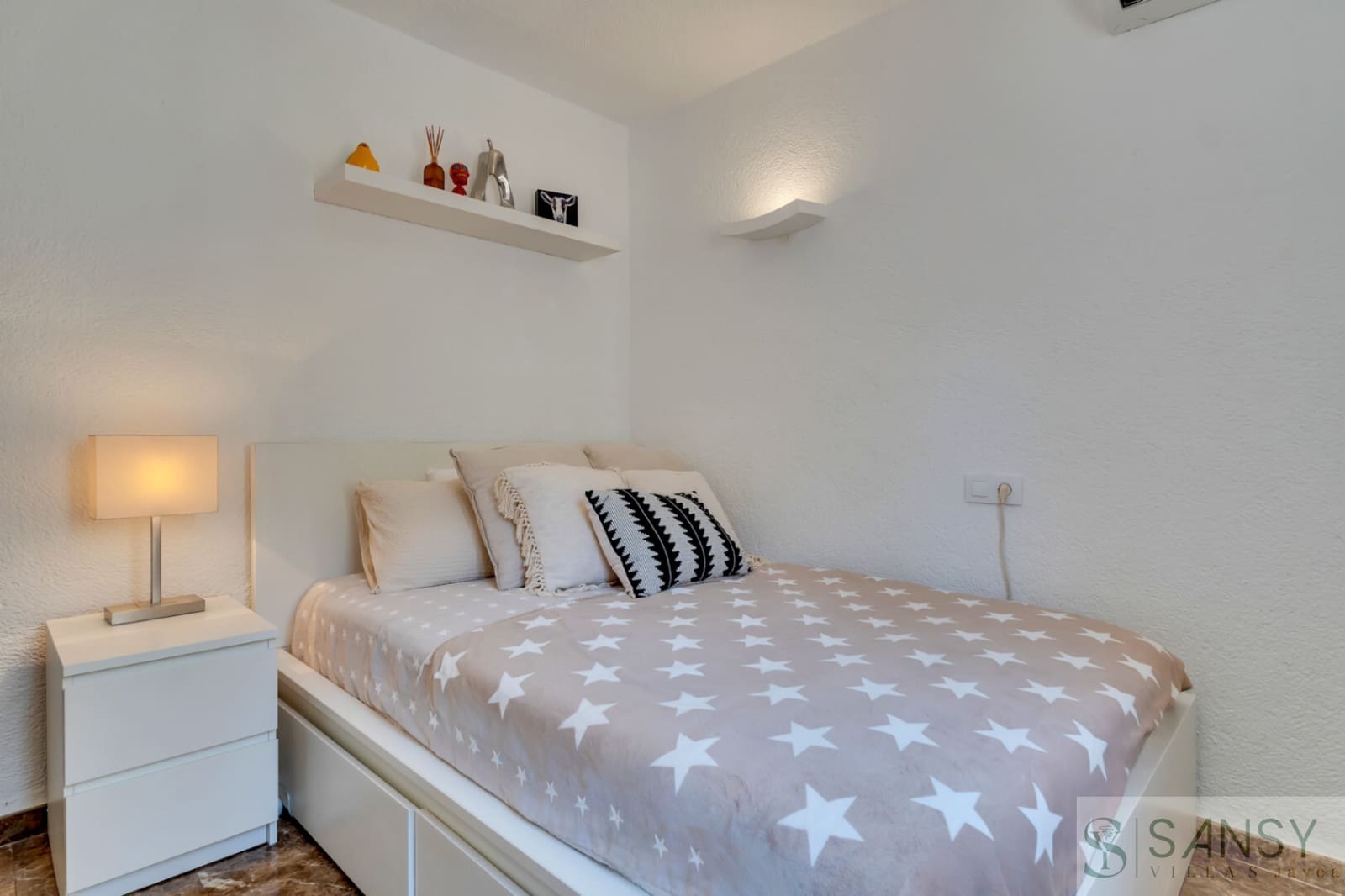 4 Zimmer Villa zu verkaufen in Javea / Xabia mit Pool Garage - 1.595.000 € (Ref: 10048579)