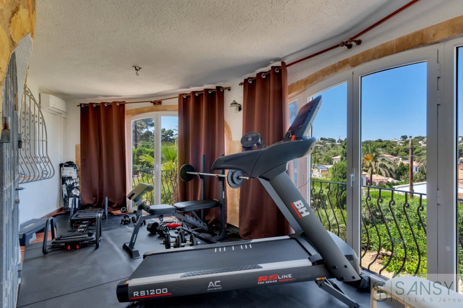 4 Zimmer Villa zu verkaufen in Javea / Xabia mit Pool Garage - 1.595.000 € (Ref: 10048579)