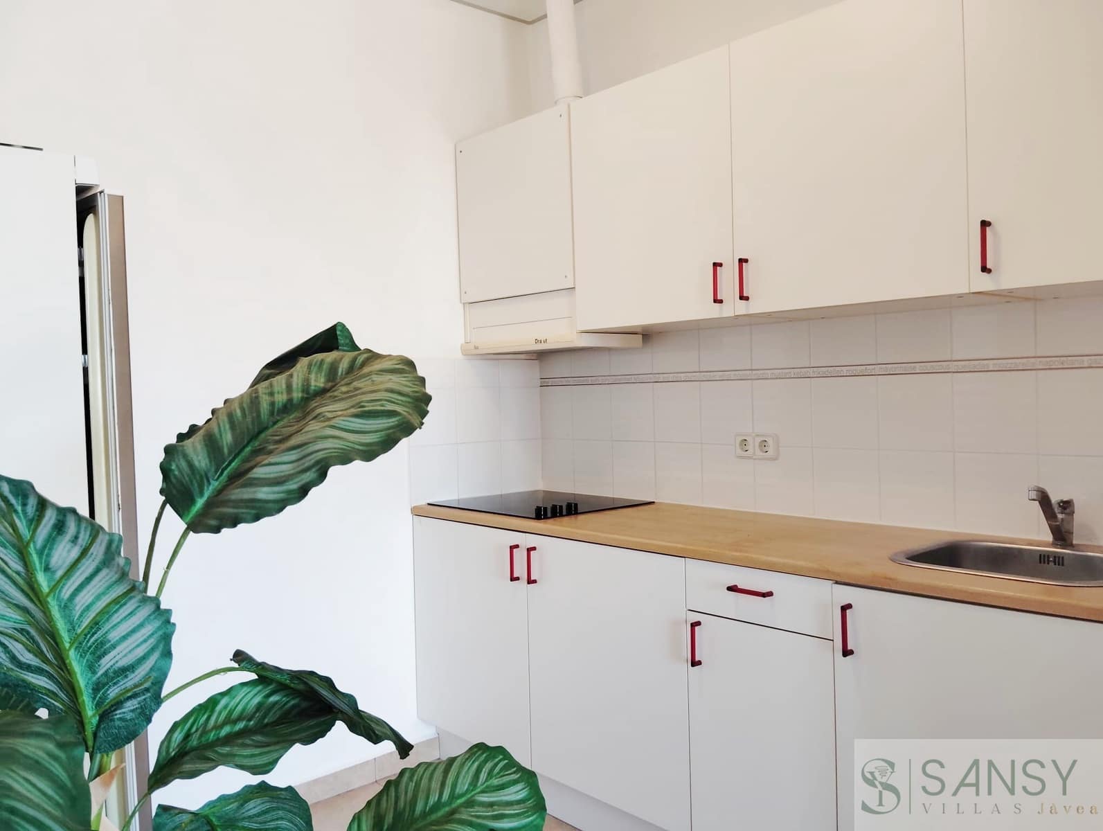 4 makuuhuone Huvila myytävänä paikassa Calpe / Calp mukana uima-altaan 
autotalli - 690 000 € (Ref: 10048583)