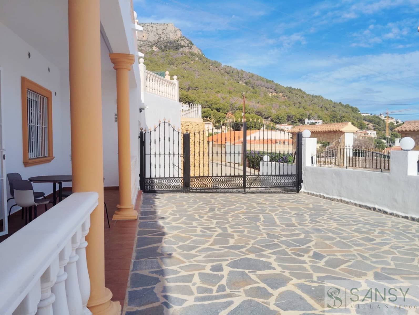 4 makuuhuone Huvila myytävänä paikassa Calpe / Calp mukana uima-altaan 
autotalli - 690 000 € (Ref: 10048583)