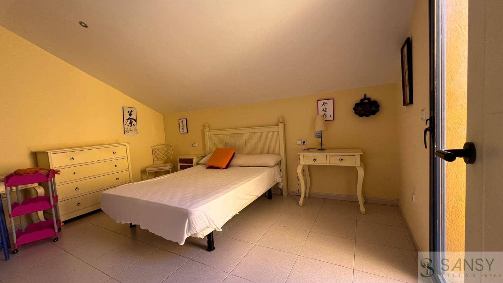 4 sovrum Takvåning till salu i Denia med pool garage - 580 000 € (Ref: 10057752)