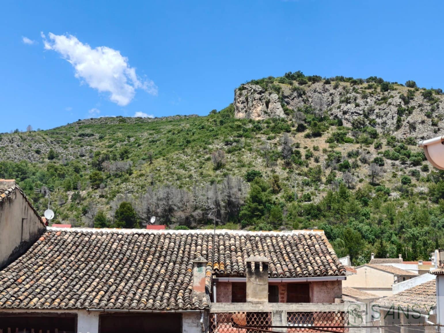 Casa de 4 habitaciones en L'Atzúvia en venta con piscina - 220.000 € (Ref: 10057764)