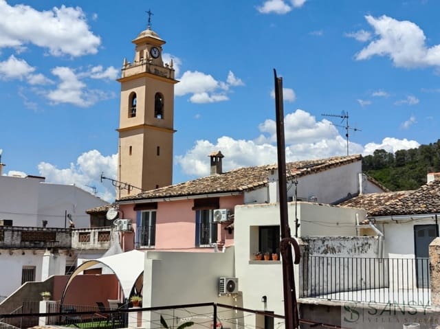 Casa de 4 habitaciones en L'Atzúvia en venta con piscina - 220.000 € (Ref: 10057764)