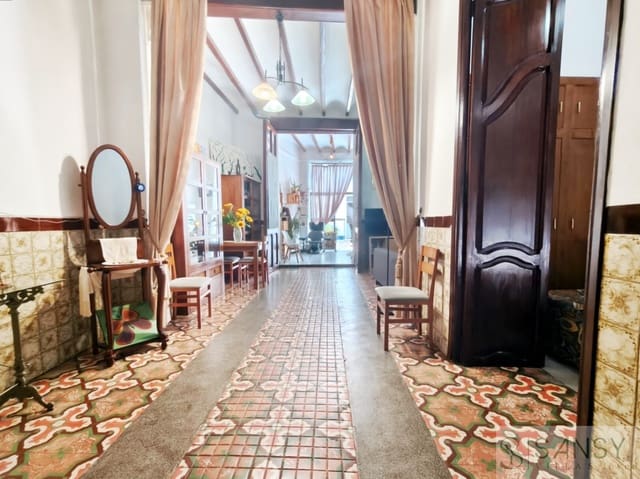 Casa de 4 habitaciones en L'Atzúvia en venta con piscina - 220.000 € (Ref: 10057764)