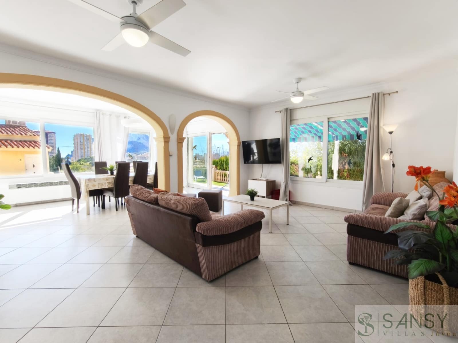 3 soveværelse Villa til salg i Calpe / Calp med swimmingpool garage - € 725.000 (Ref: 10080230)
