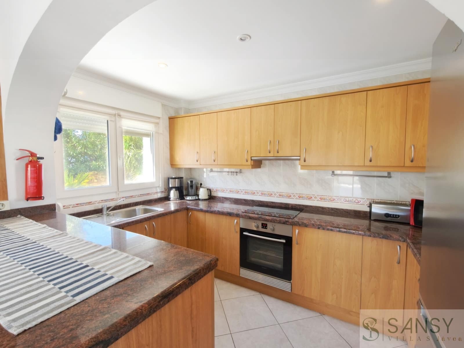 3 soveværelse Villa til salg i Calpe / Calp med swimmingpool garage - € 725.000 (Ref: 10080230)