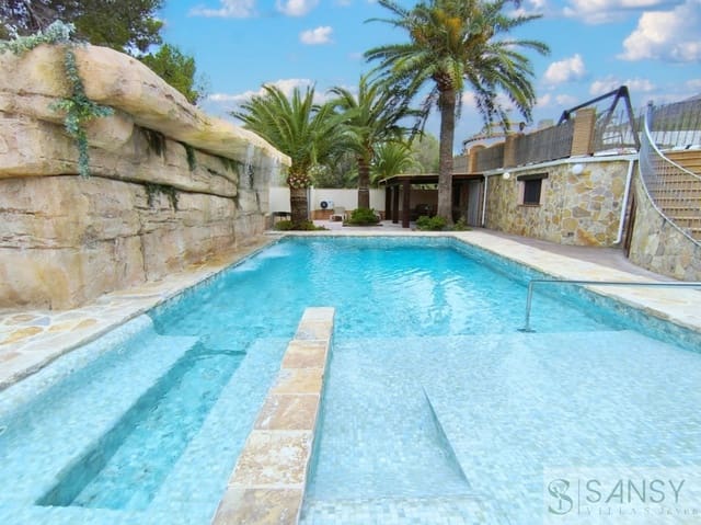 4 slaapkamer Villa te koop in El Montgó, Dénia met zwembad garage - € 750.000 (Ref: 10080231)