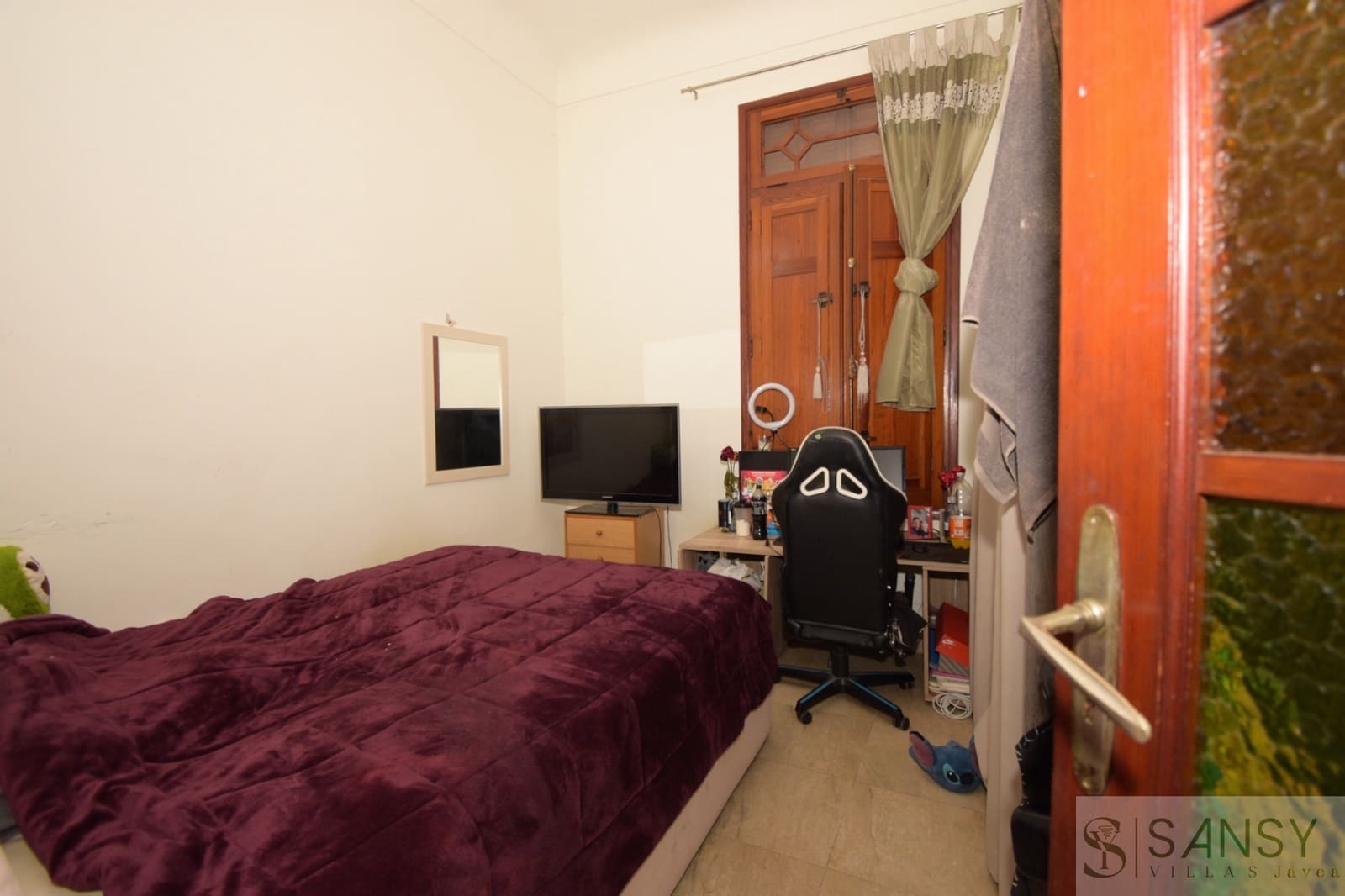 6 bedroom Townhouse for sale in Pedreguer with garage - € 340,000 (Ref: 10080232)