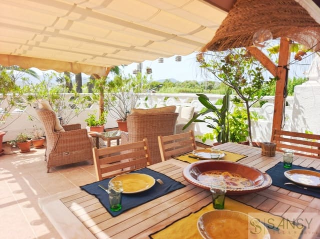 Casa de 4 habitaciones en Oliva en venta - 290.000 € (Ref: 10097388)