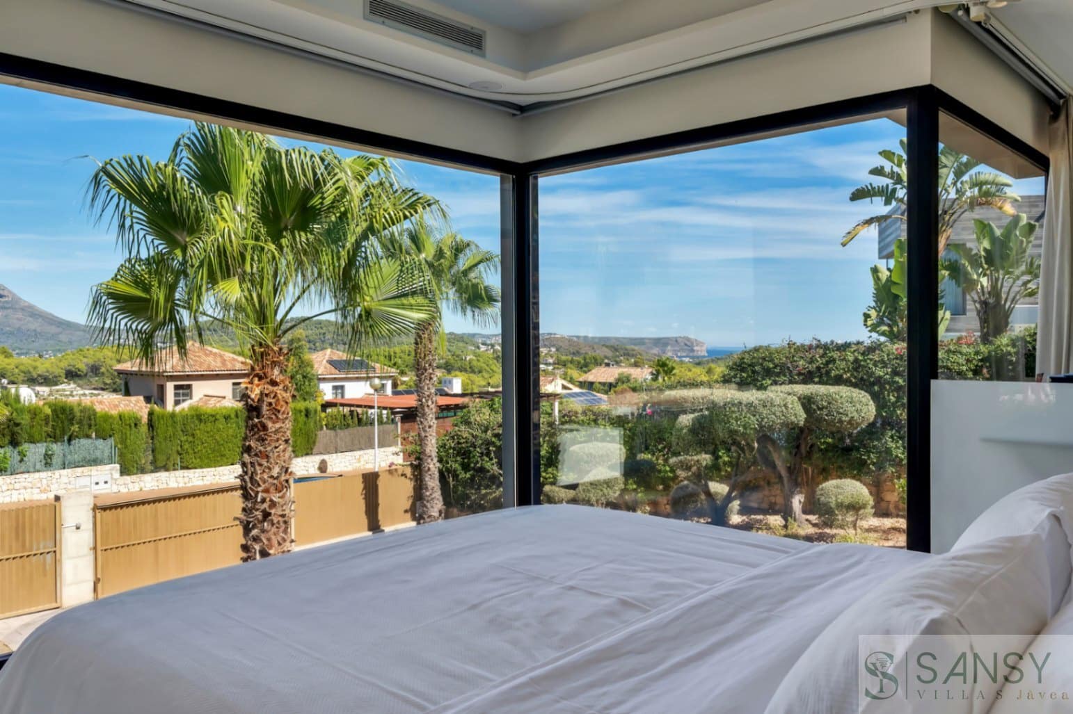 4 quarto Moradia para venda em Javea / Xabia com piscina garagem - 1 695 000 € (Ref: 10097391)