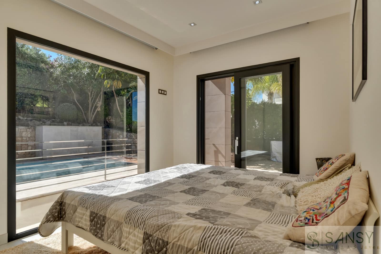 4 quarto Moradia para venda em Javea / Xabia com piscina garagem - 1 695 000 € (Ref: 10097391)
