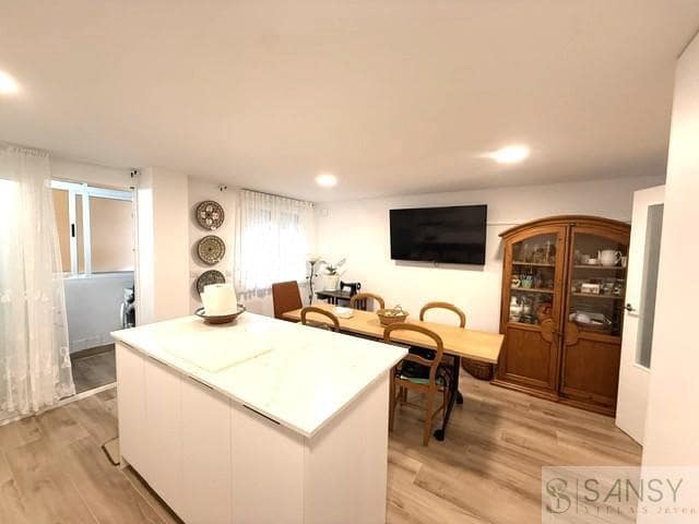 2 bedroom Apartment for sale in Gandia with garage - € 215,000 (Ref: 10110456)