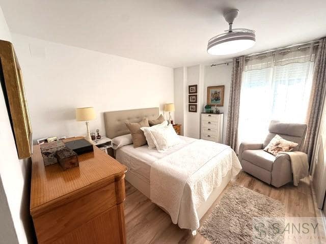 2 bedroom Apartment for sale in Gandia with garage - € 215,000 (Ref: 10110456)