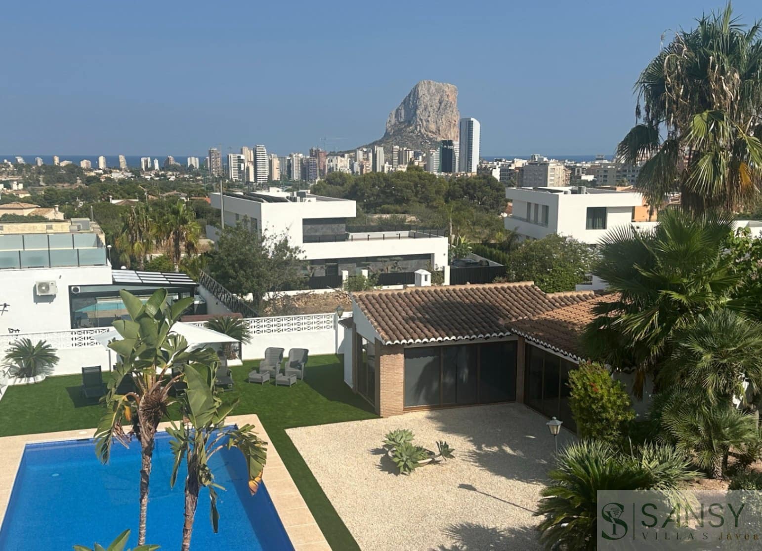 6 sovrum Villa till salu i Calpe / Calp med pool garage - 1 650 000 € (Ref: 10148191)