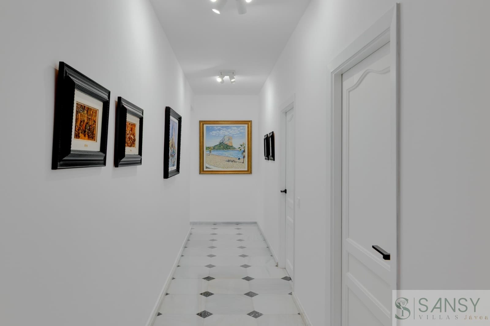 6 sovrum Villa till salu i Calpe / Calp med pool garage - 1 650 000 € (Ref: 10148191)