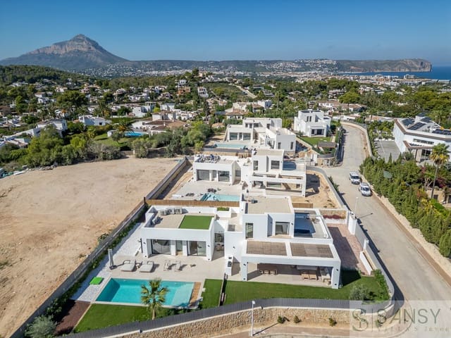 5 bedroom Villa for sale in Puerto, Javea / Xàbia - € 2,300,000 (Ref: 10148196)