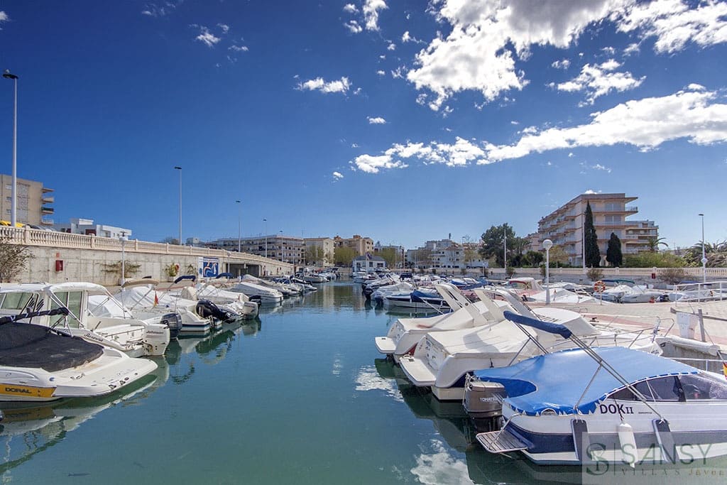 2 soverom Leilighet til salgs i Arenal med svømmebasseng garasje - € 397 000 (Ref: 10160789)