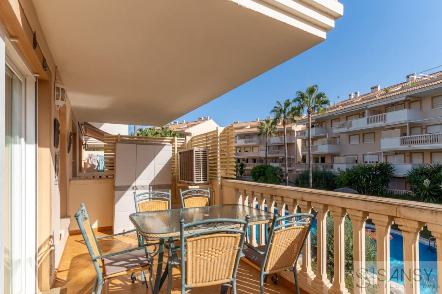 2 soverom Leilighet til salgs i Arenal med svømmebasseng garasje - € 397 000 (Ref: 10160789)