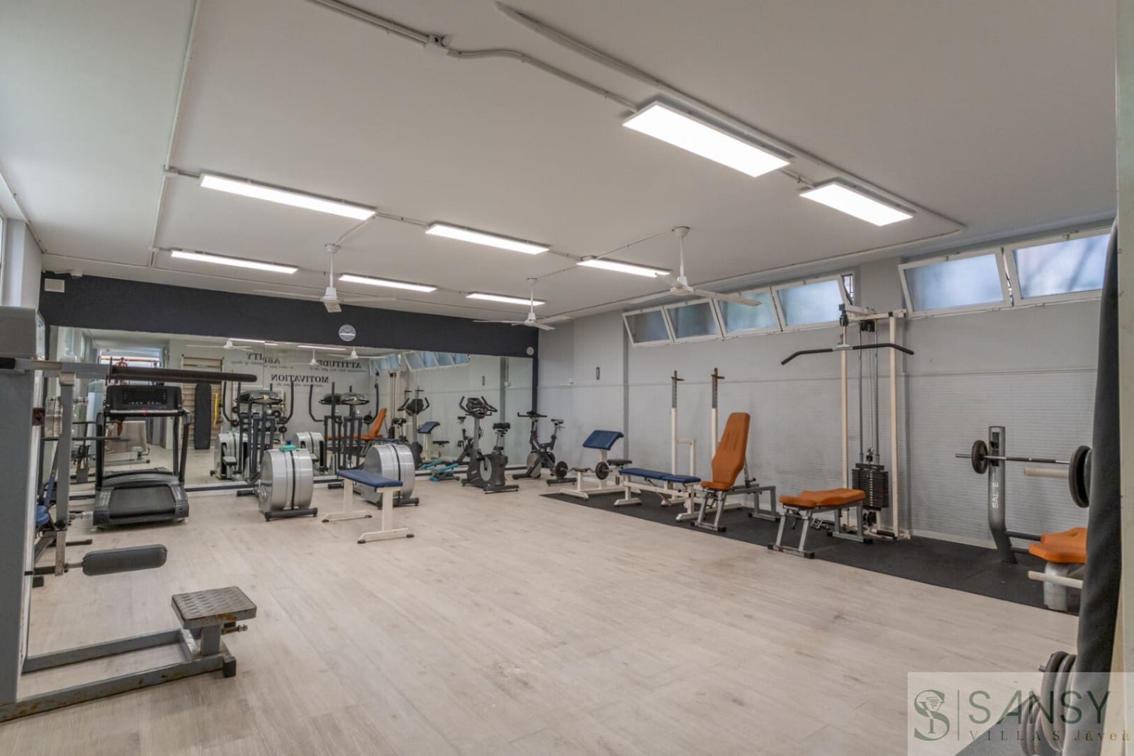 2 soverom Leilighet til salgs i Arenal med svømmebasseng garasje - € 397 000 (Ref: 10160789)