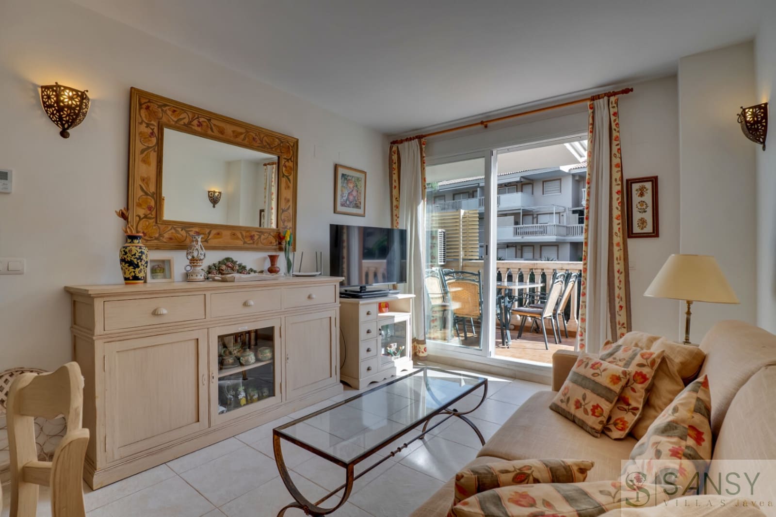 2 soverom Leilighet til salgs i Arenal med svømmebasseng garasje - € 397 000 (Ref: 10160789)