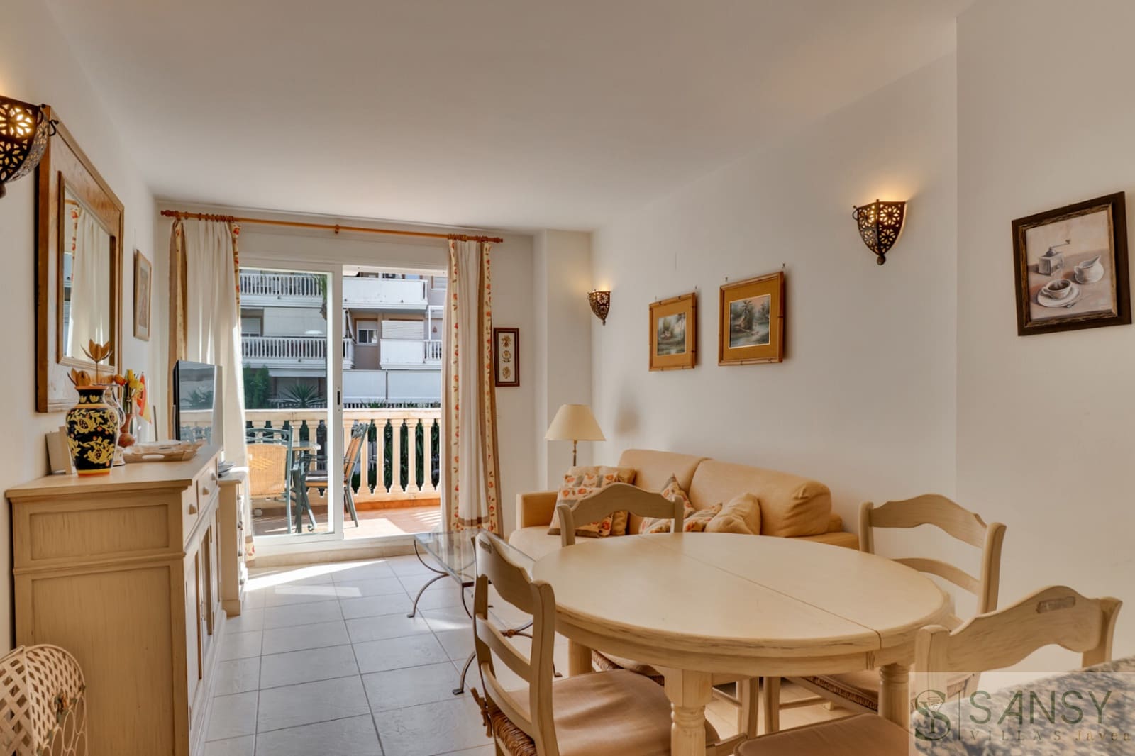 2 soverom Leilighet til salgs i Arenal med svømmebasseng garasje - € 397 000 (Ref: 10160789)