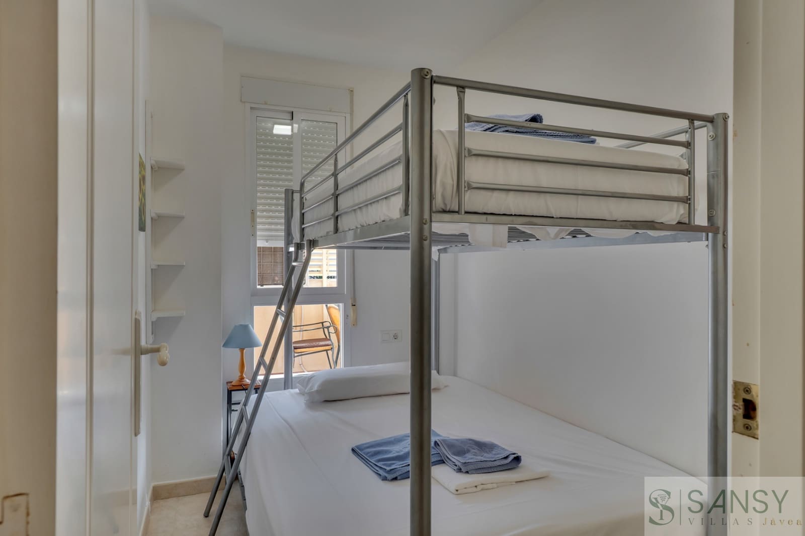 2 soverom Leilighet til salgs i Arenal med svømmebasseng garasje - € 397 000 (Ref: 10160789)