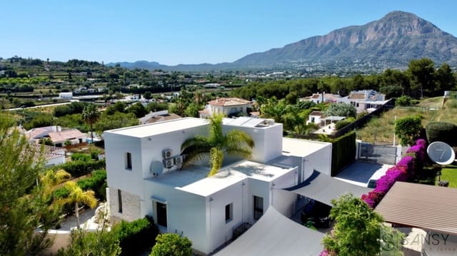 3 soveværelse Villa til salg i Partides comunes - Adsubia, Javea / Xàbia med swimmingpool garage - € 1.450.000 (Ref: 10162566)