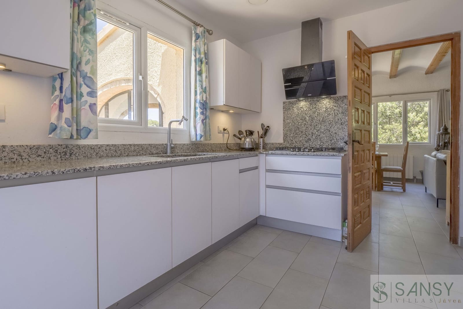 3 soveværelse Villa til salg i Javea / Xabia med swimmingpool garage - € 695.000 (Ref: 10162567)