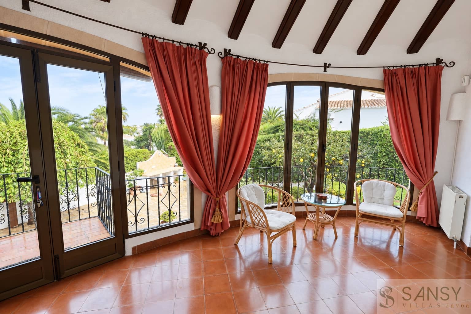 4 Zimmer Villa zu verkaufen in Javea / Xabia mit Pool Garage - 695.000 € (Ref: 10163976)