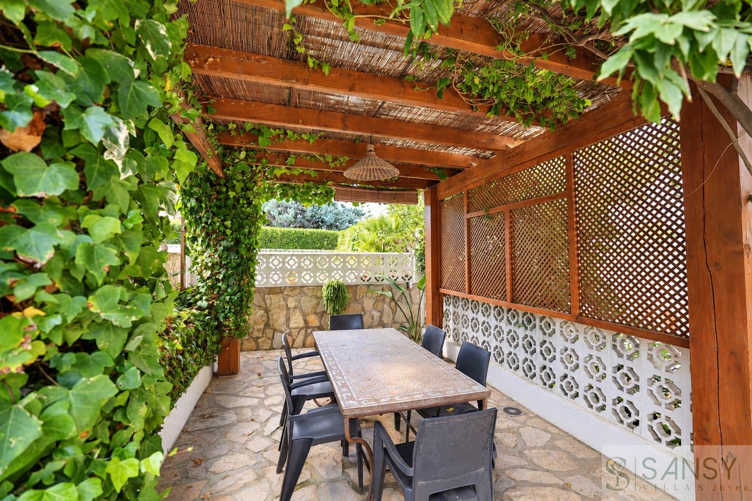 4 Zimmer Villa zu verkaufen in Javea / Xabia mit Pool Garage - 695.000 € (Ref: 10163976)