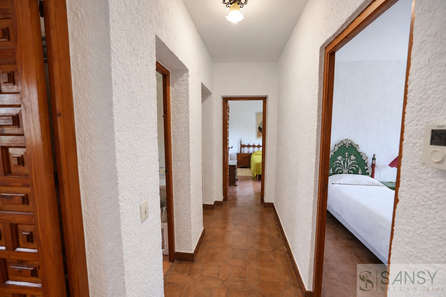 4 Zimmer Villa zu verkaufen in Javea / Xabia mit Pool Garage - 695.000 € (Ref: 10163976)
