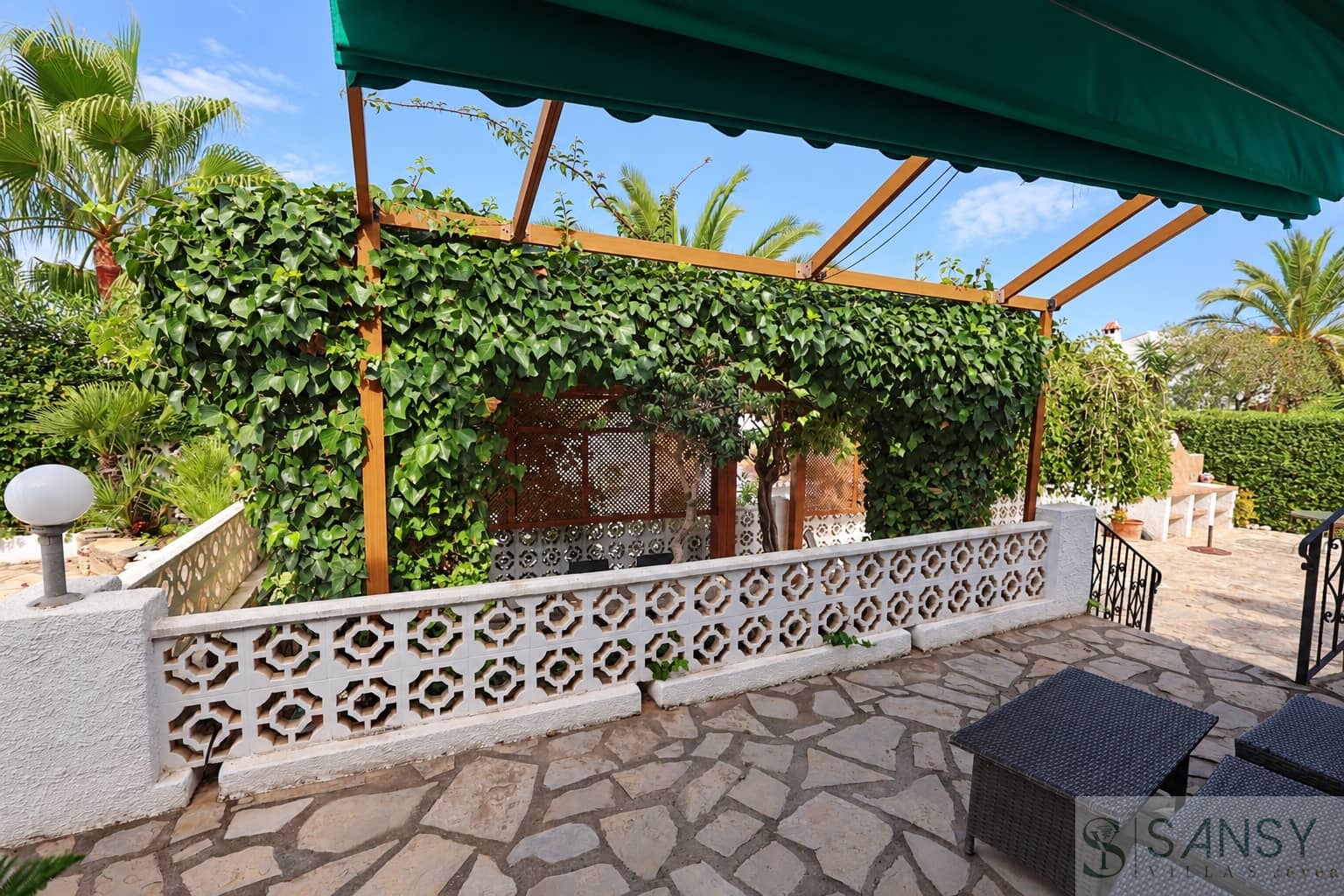 4 Zimmer Villa zu verkaufen in Javea / Xabia mit Pool Garage - 695.000 € (Ref: 10163976)